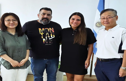 Reunión de la Comuna 7 y empresarios coreanos