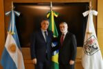Macri se reunió con el embajador Julio Glinternick Bitelli de Brasil
