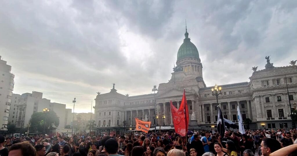 El Cacerolazo cultural se desarrolló a lo largo y ancho del país