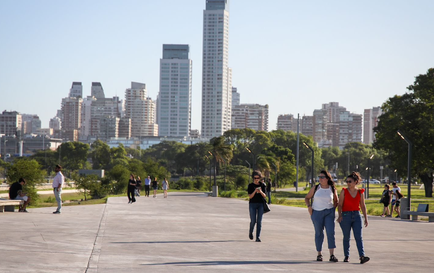 Inauguran el Parque Carrasco en Costanera Norte