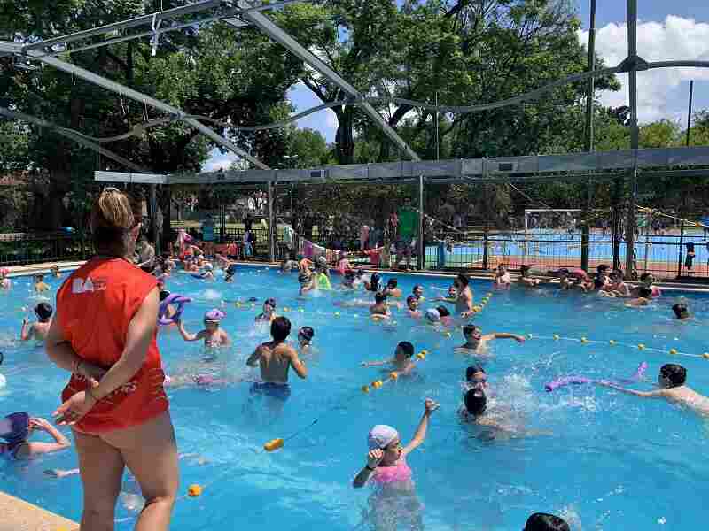 Inició Escuela de Verano en el Parque de la Estación y la Colonia Deportiva en el Polideportivo Martín Fierro
