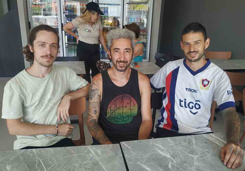 La curva de Díaz Vélez revive con un mural sobre la mística del Abasto