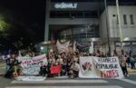 Cacerolazo de asambleas populares frente a Edesur