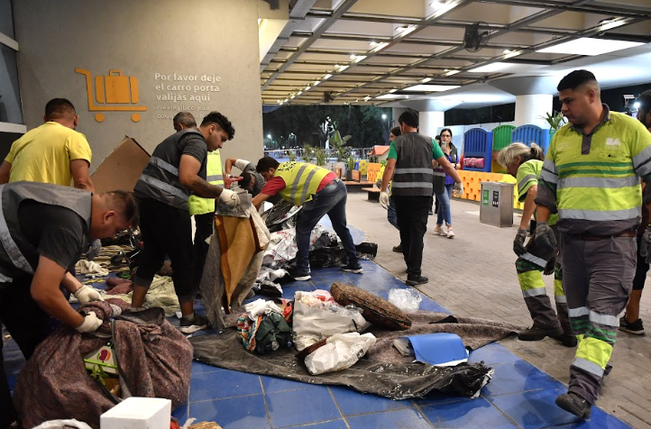  El GCBA desalojó a personas que dormían en el aeroparque