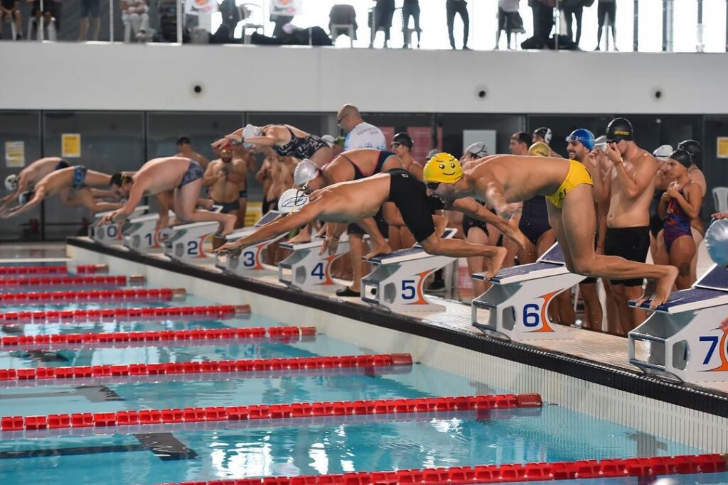 Celebrarán un torneo de natación de postas americanas en el Parque Sarmiento
