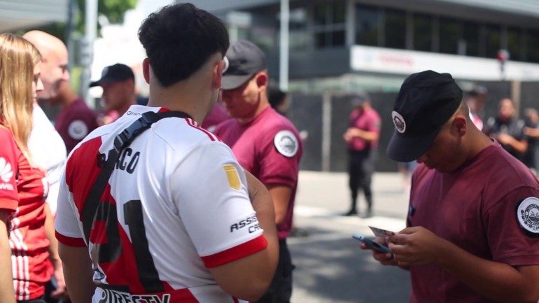 El lado B del superclásico