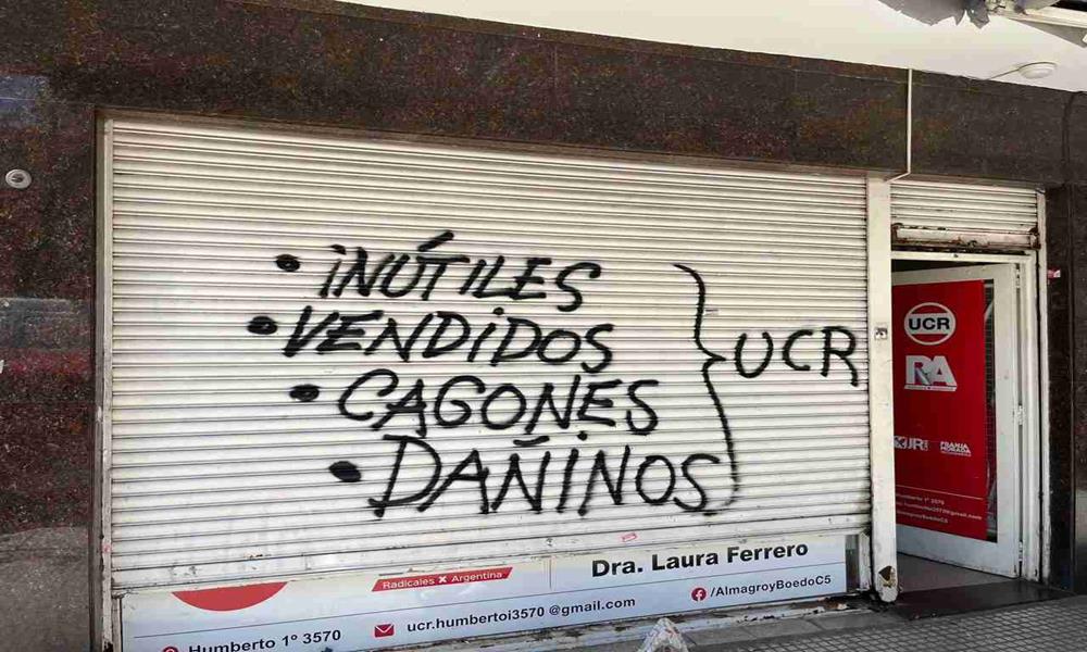 Repudio a la vandalización de un local de la UCR
