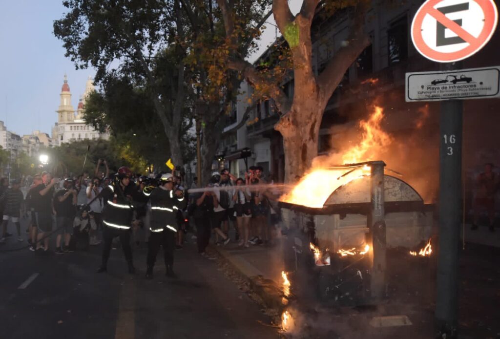 Jorge Macri demandará a personas y organizaciones por los destrozos frente al Congreso: “Son delincuentes”