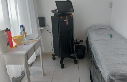 Allanan y clausuran falsa clínica estética en Flores 