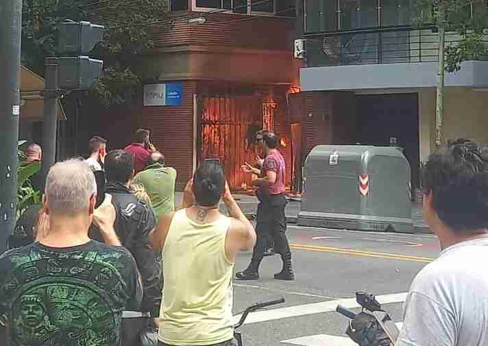 Más de 6.000 usuarios sin luz en Almagro tras la explosión en la subestación de Edesur de Caballito