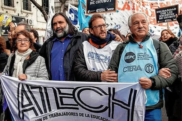 Reunión de gremios docentes con Capital Humano por actualización del salario mínimo