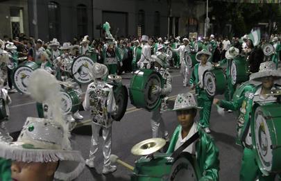 Festejos de carnaval en la Comuna 9
