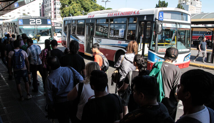 La Secretaría de Transporte de la Nación dejará de subsidiar a 1.637 colectivos en el AMBA