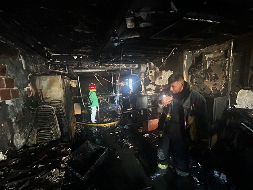 San Nicolas: se incendió la redacción de la Revista Anfibia