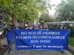 Previo al Día de la Memoria, realizaron la tercera Marcha de antorchas de la Comuna 5 entre las Plazas Almagro y Boedo