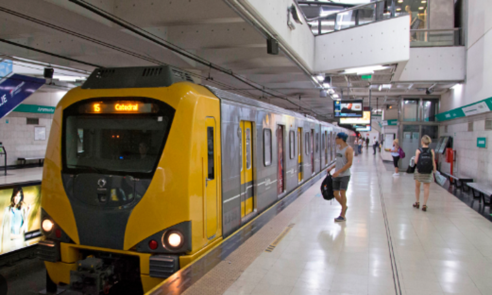 Varios pedidos de informes por el funcionamiento de la Línea D