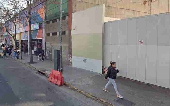 Vecinos en alerta por un parador frente a la estación Once: “Notable el descontrol”