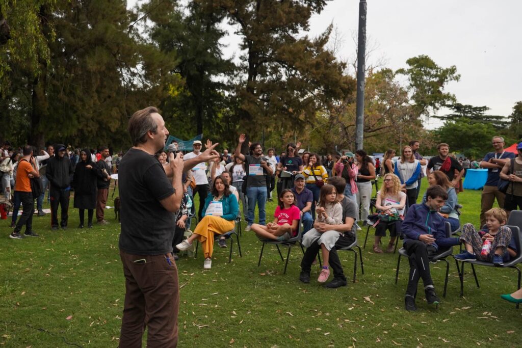 La Facultad de Ciencias Exactas celebró el festival Elijo Crecer con actividades en el Parque Saavedra