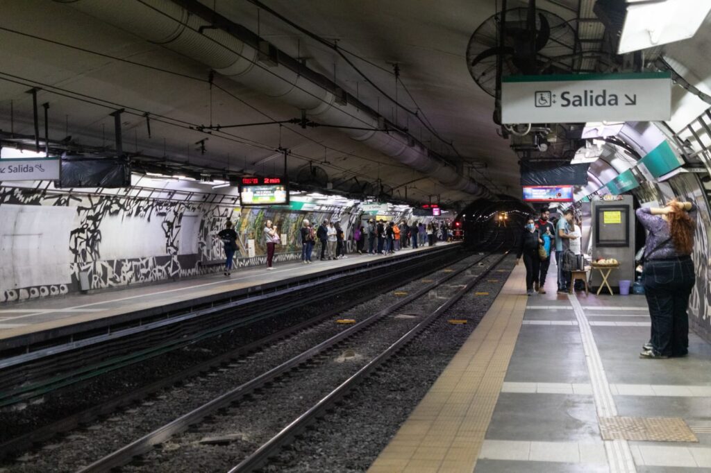 Renovación en el subte: reabrió la estación Facultad de Medicina y cierran Pasteur-AMIA