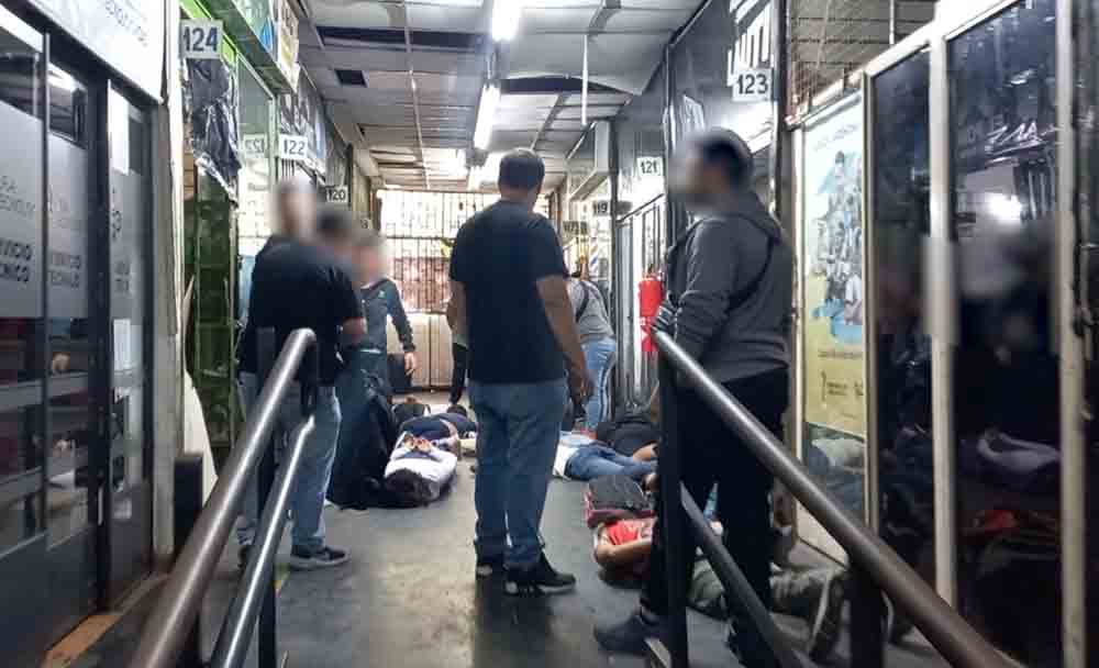 Desbaratan banda narco que comercializaba droga desde una galería de Once