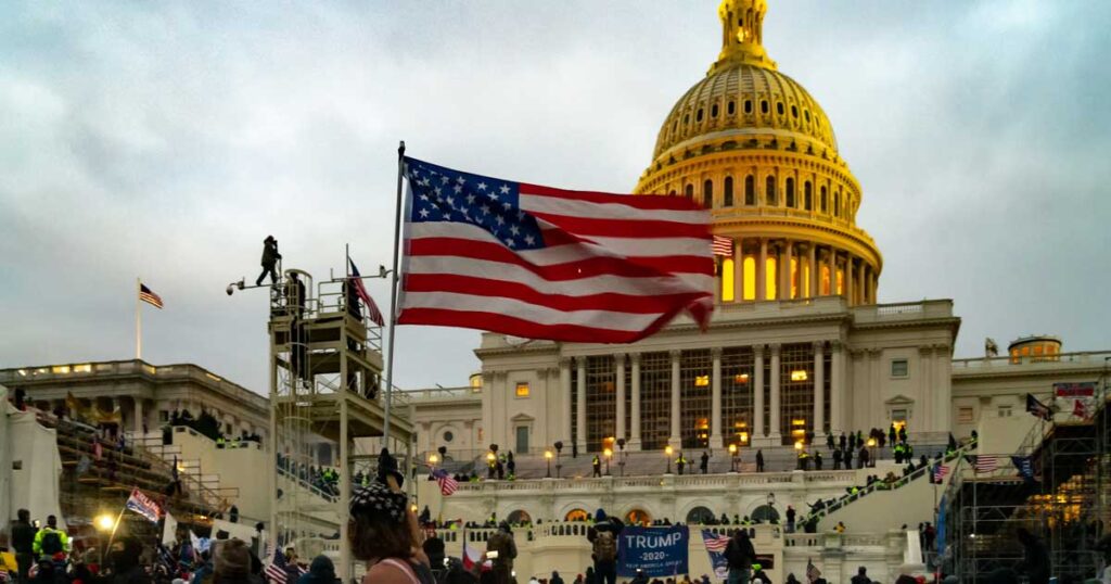 ¿Qué pasó? ¿Ya se nos olvidó aquel día, cuando asaltaron el Capitolio?