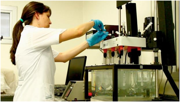 Sigue la cruzada de los libertarios contra la ciencia: importante funcionaria renuncia con fuertes críticas ante nuevos ajustes y despidos en el sector.