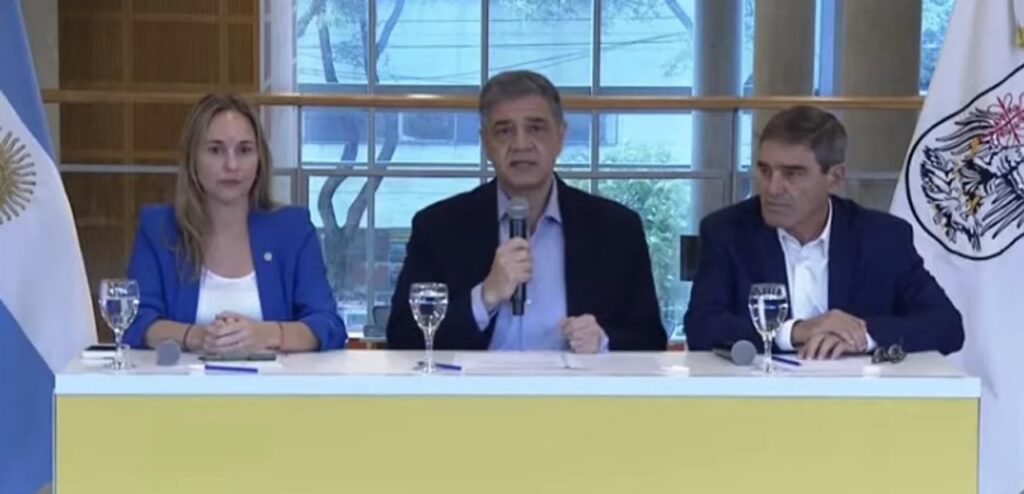 Quirós: “Comenzó a descender la presencia de mosquitos, las consultas y los internados por dengue”