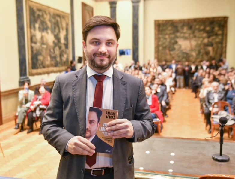 Ramiro Marra vuelve a presidir el bloque LLA en la Legislatura porteña