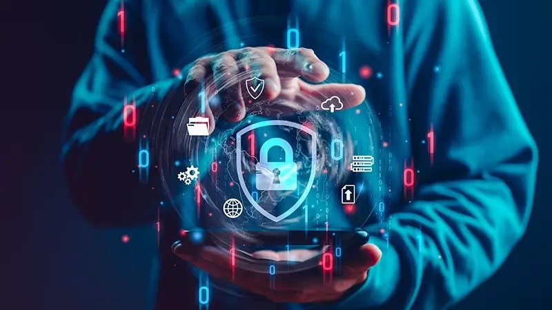Charla informativa sobre ciberseguridad en la Sede Comunal 12