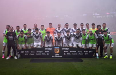 Subcampeones: el club de Liniers les agradeció el esfuerzo a sus jugadores