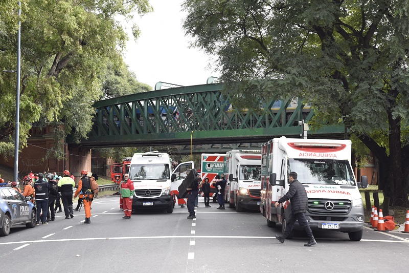 El Gobierno nacional establece la emergencia ferroviaria y apunta a una falla humana por el choque de trenes en Palermo