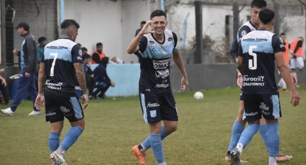 Increíble pero real: Liniers amargó a Cubero