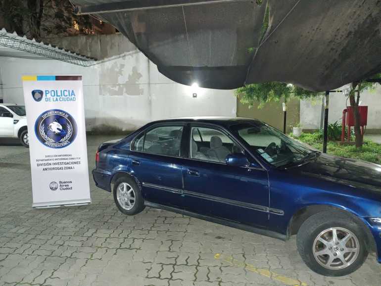 Allanan y detienen a una pareja en Palermo dedicada a la comercialización de estupefacientes