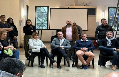 La presidenta comunal participó de una reunión con vecinos en el Templete