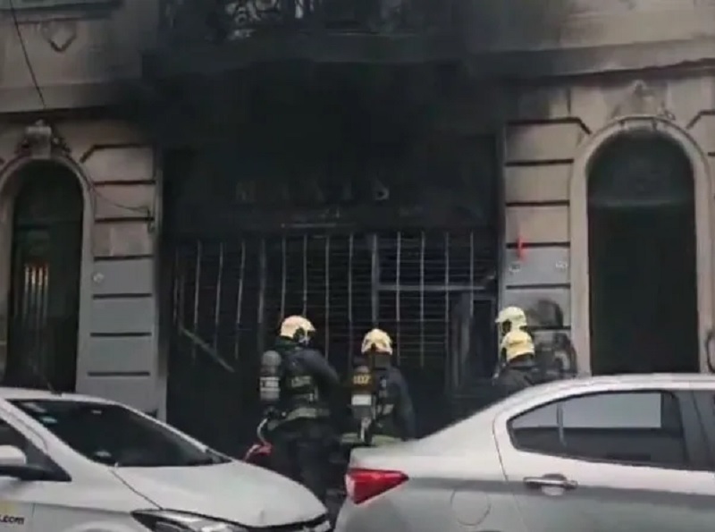 Balvanera: un incendio dañó un local de planta baja y hubo seis personas asistidas