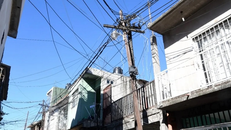 Tras un nuevo incendio, piden informes por el riesgo eléctrico en el Barrio 21-24 de Barracas