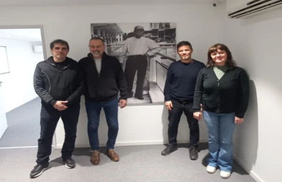 Comuneros se reunieron con dirigentes de Vélez Sarsfield