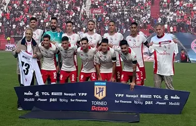Homenaje en Parque Patricios a Menotti en el inicio de la Liga
