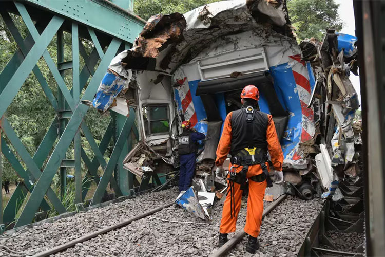 Llaman a indagatoria a cuatro maquinista y dos señaleros en la causa por el choque de trenes