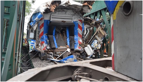 Choque de trenes en Palermo: gran cantidad de heridos y un encendido debate sobre las causas.