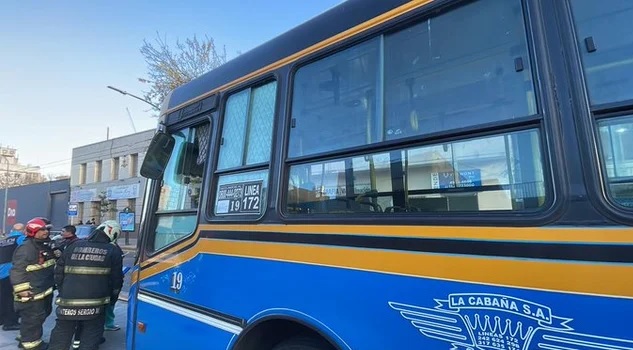 Murió una mujer tras ser atropellada por un colectivo en Vélez Sarsfield