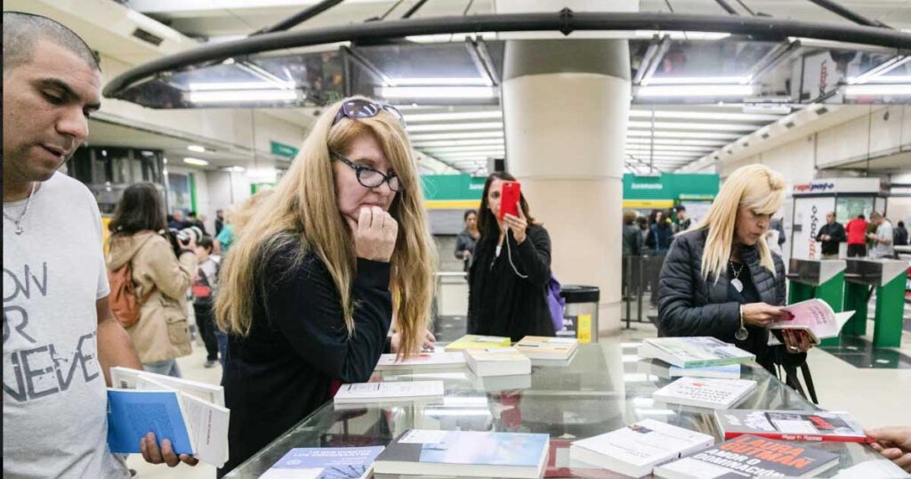 El Subte realizará una feria de intercambio de libros en la Línea H