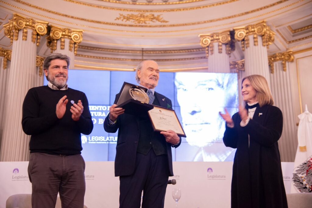 Gino Bogani, del robo en su estudio de Recoleta al homenaje en la Legislatura porteña