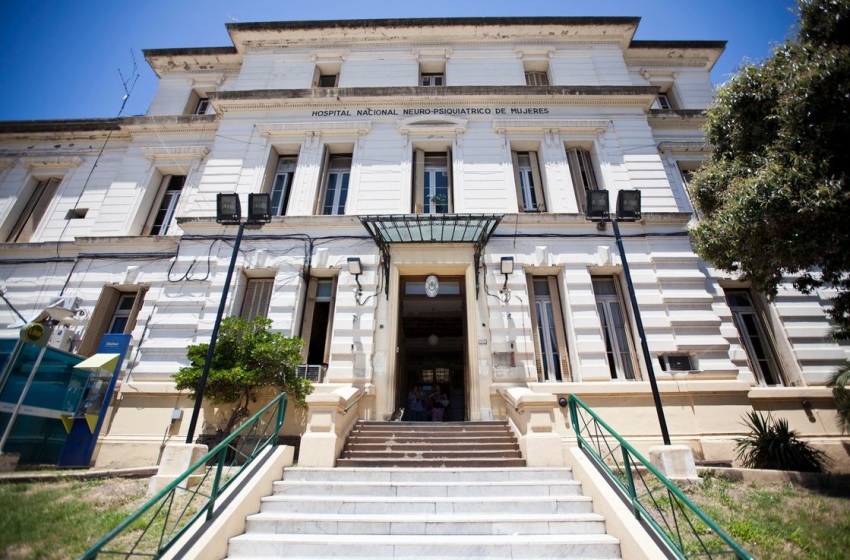 Barracas: trabajadores del Hospital Moyano convocan a un abrazo tras el incendio