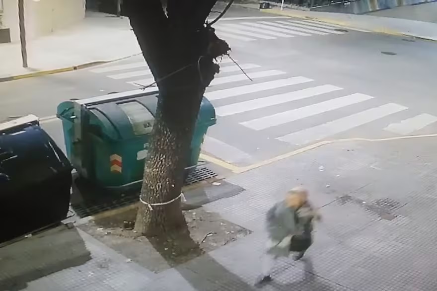 Detuvieron a una mujer sin techo cerca del DOT acusada de robar el material radiactivo en Saavedra