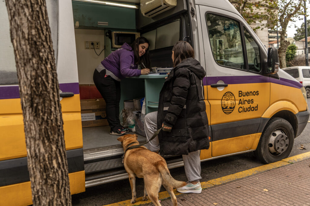 Más servicios llega a Barracas: vacunación contra gripe o covid, atención médica y más de 300 trámites