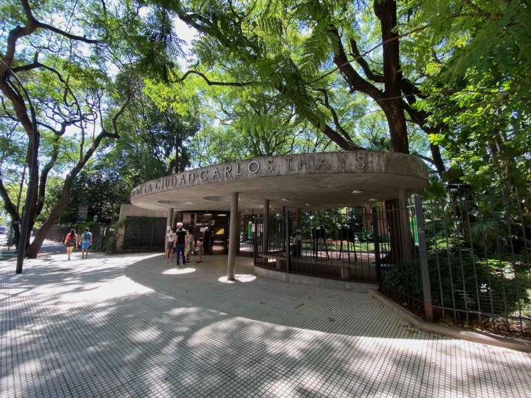 La Justicia porteña ratificó la interrupción de una controvertida construcción en el Jardín Botánico