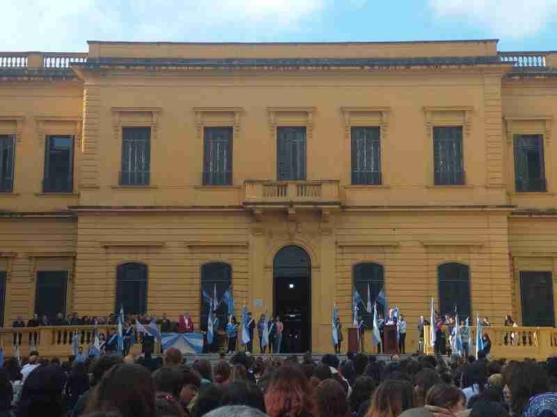 Balvanera: acto central por los 150 años de la Escuela Normal Mariano Acosta