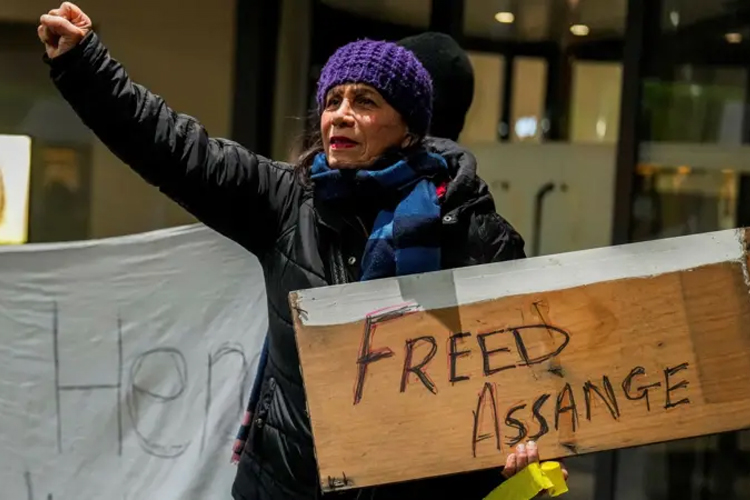 Julian Assange libre tras un acuerdo con el Departamento de justicia estadounidense