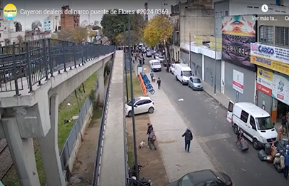 Detienen a los dealers del puente de Flores